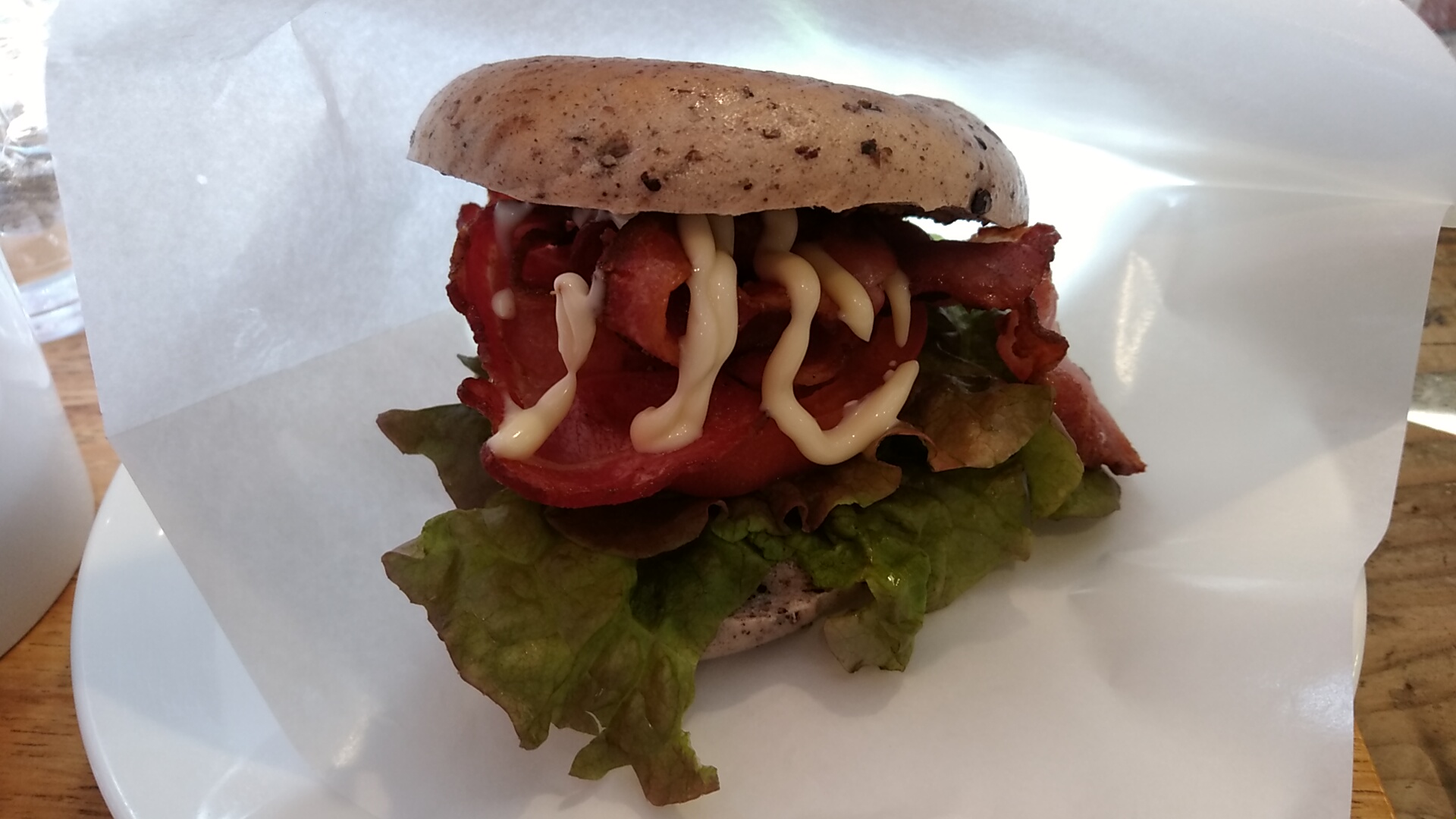 ヒグベーグルさんでモーニングを食べてからイオンスタイルさんで買い物。イオンスタイルさんでコーヒー休憩