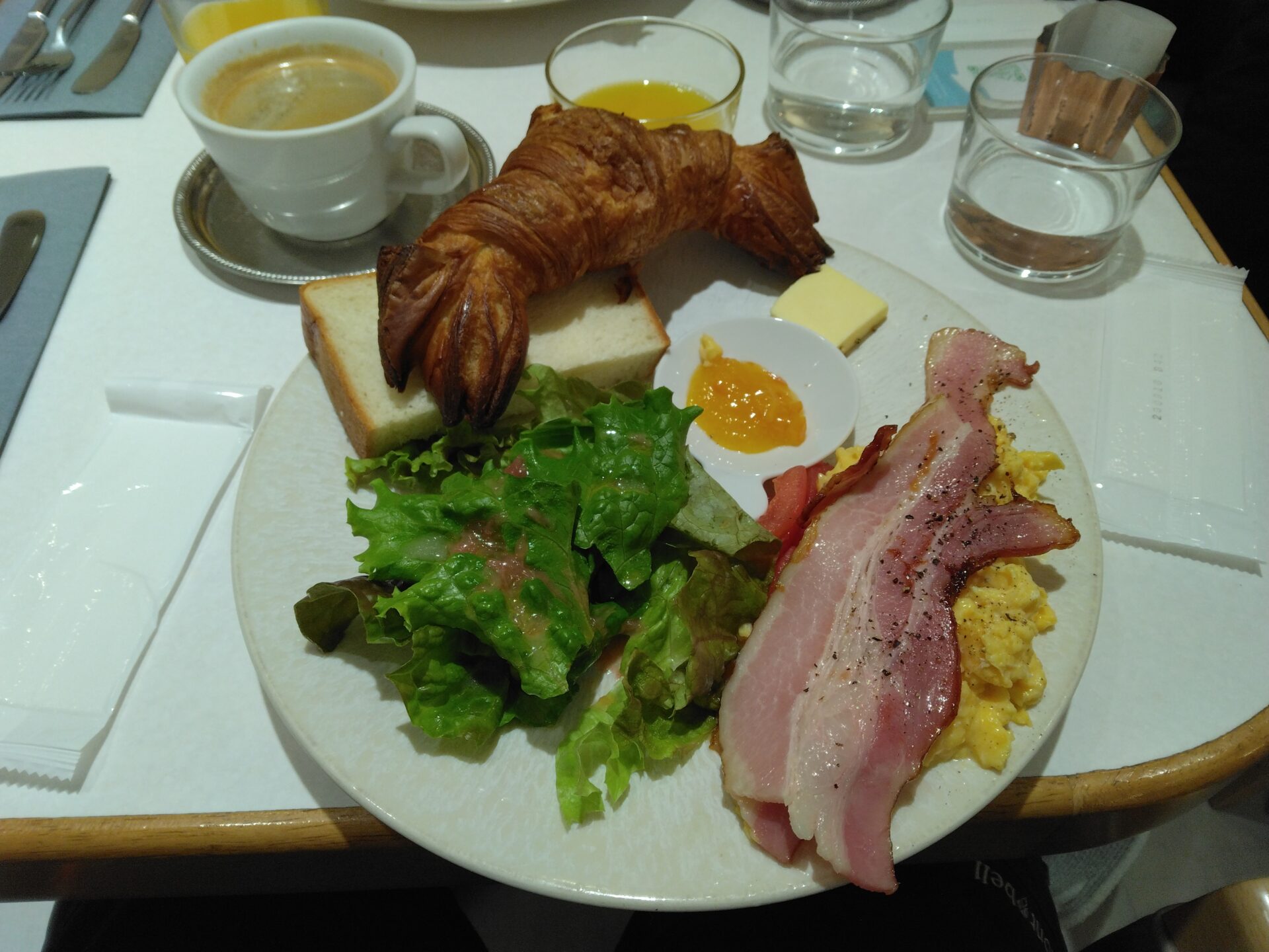 RITUEL CAFE　ルミネ新宿店　モーニングを頂きました。土曜日に朝のスペシャリテモーニングプレート。なかなか良い感じでした。