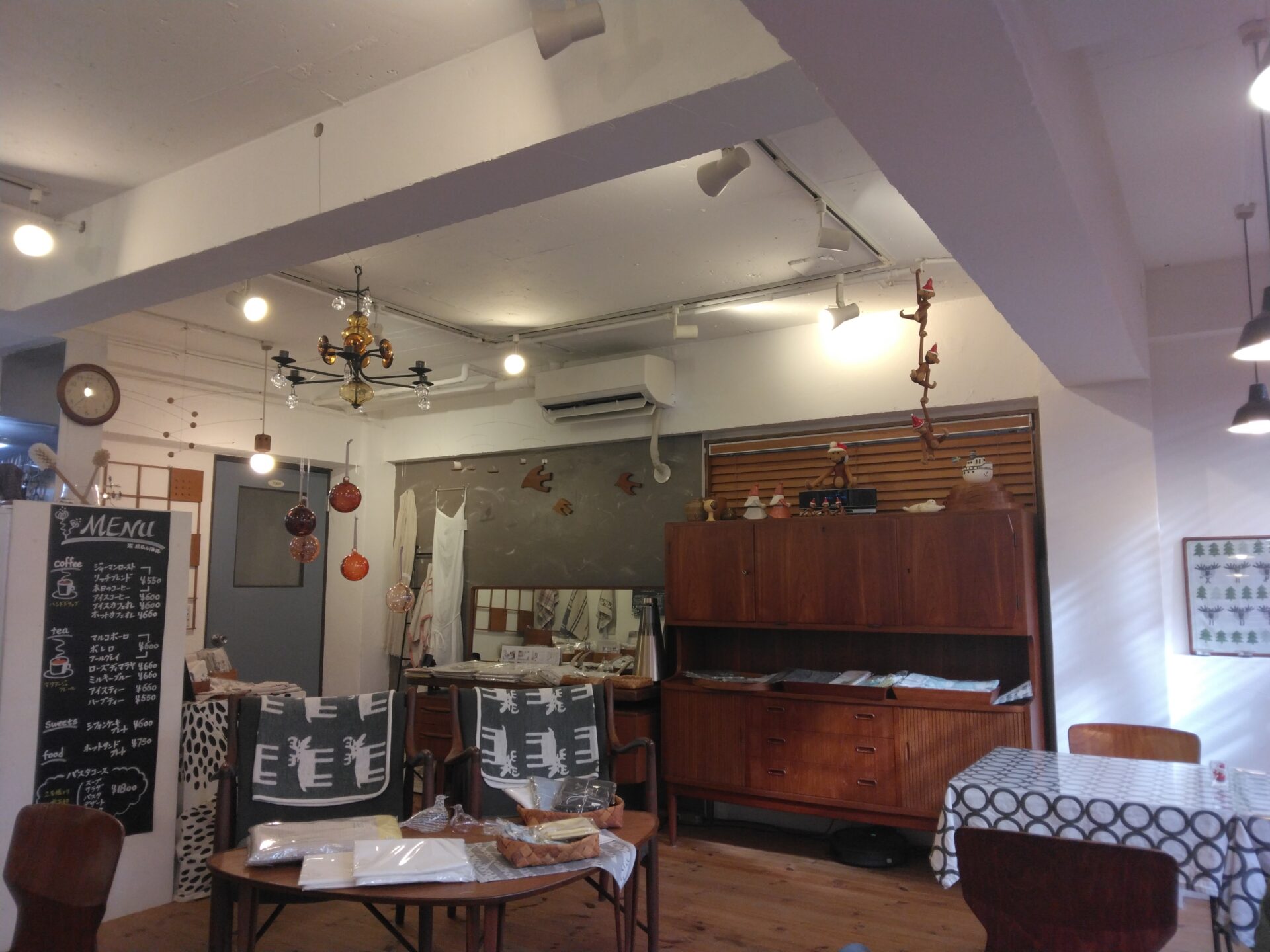 Linen＆Cafe　Kukka Puu　お洒落カフェです。北欧雑貨、リネンが売ってました。板橋駅から歩いて行けます。