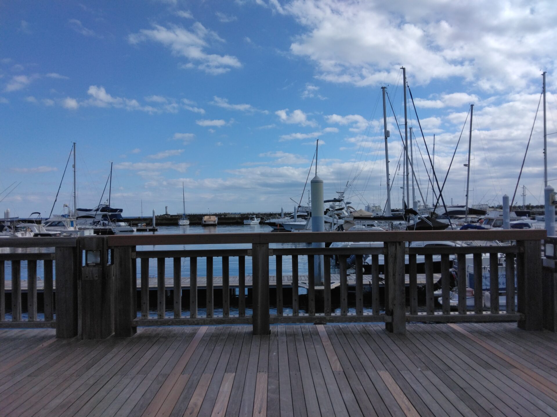 熱海旅行その１　素敵な喫茶店３店、美味しい魚屋のお寿司、熱海桜の他にも楽しみが一杯あります。