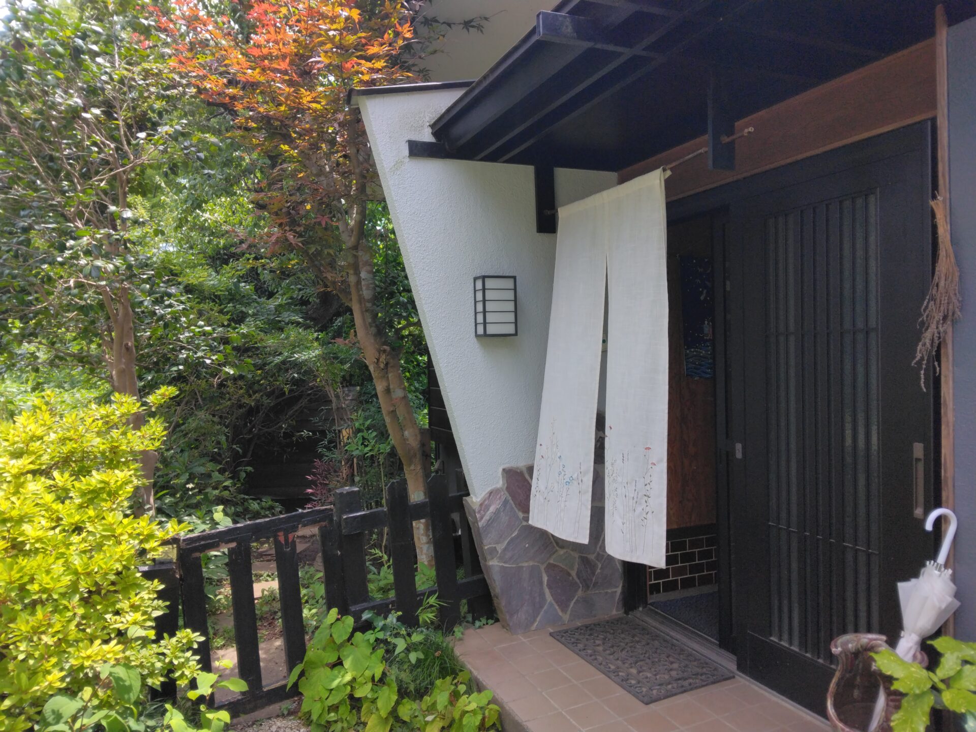 芳月 和食処 芳月さんは埼玉県日高市の巾着田の近くにあります。素敵な懐石料理を気軽に美味しく頂けるそんなお店です。