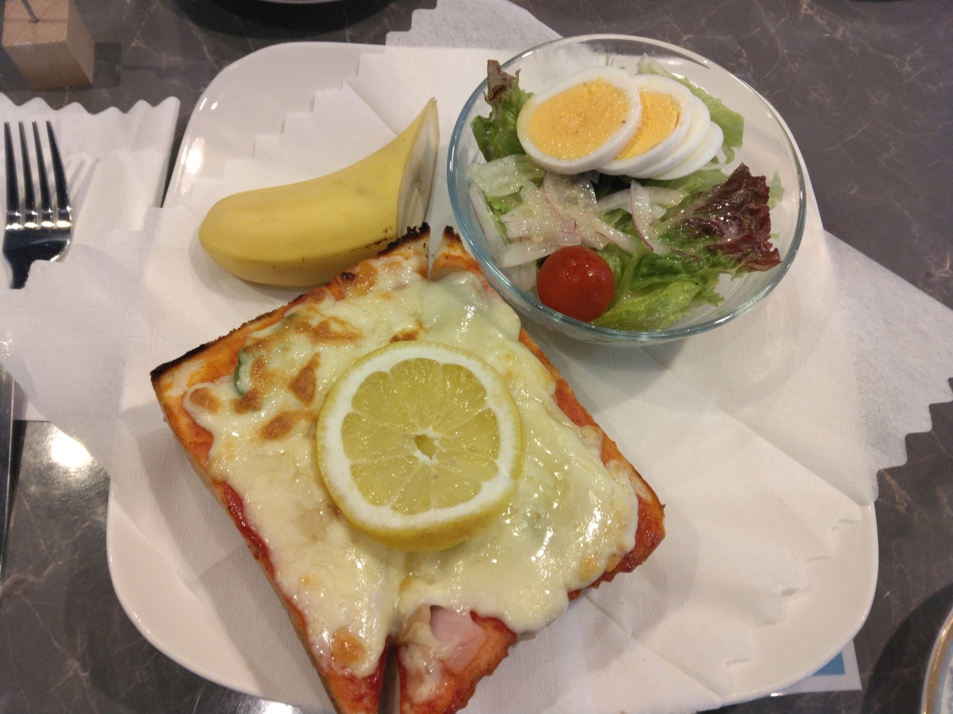 喫茶深海 モーニング 十條湯さんに併設している喫茶深海でモーニングを食べます。朝食後は十條湯さんで朝風呂です。 IMG_20250601_083200