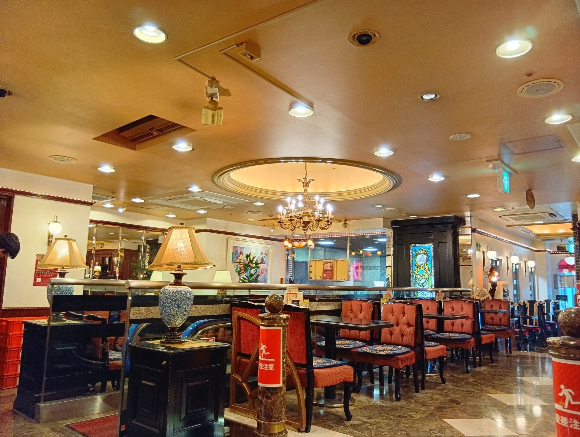 ?【池袋で楽しむモーニングデート】乗り換え駅で朝ごはんを食べると、二人のイベント感が3割増しに!☕ 251206080607621